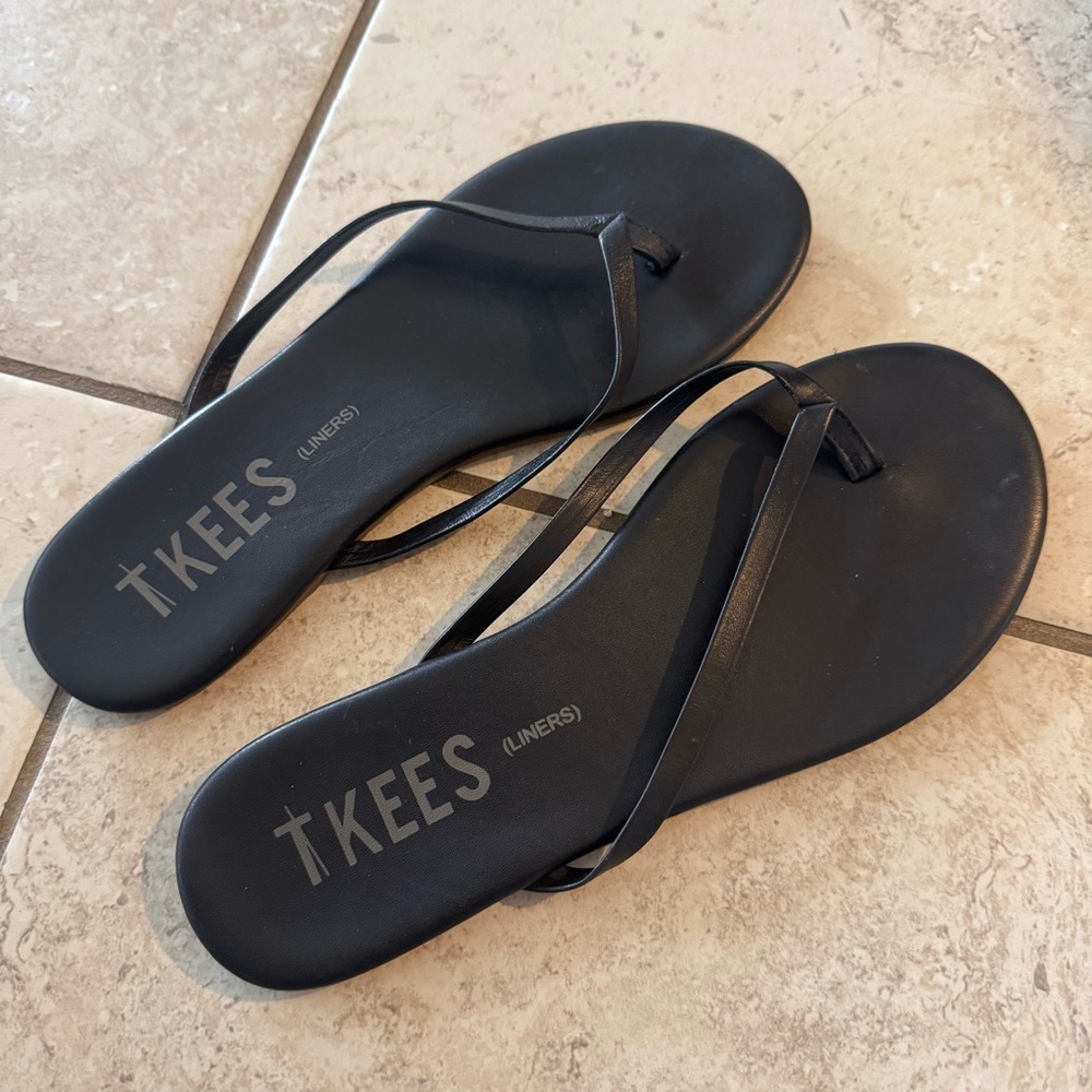 TKEES Liners Flip Flops Sandals 7 Black